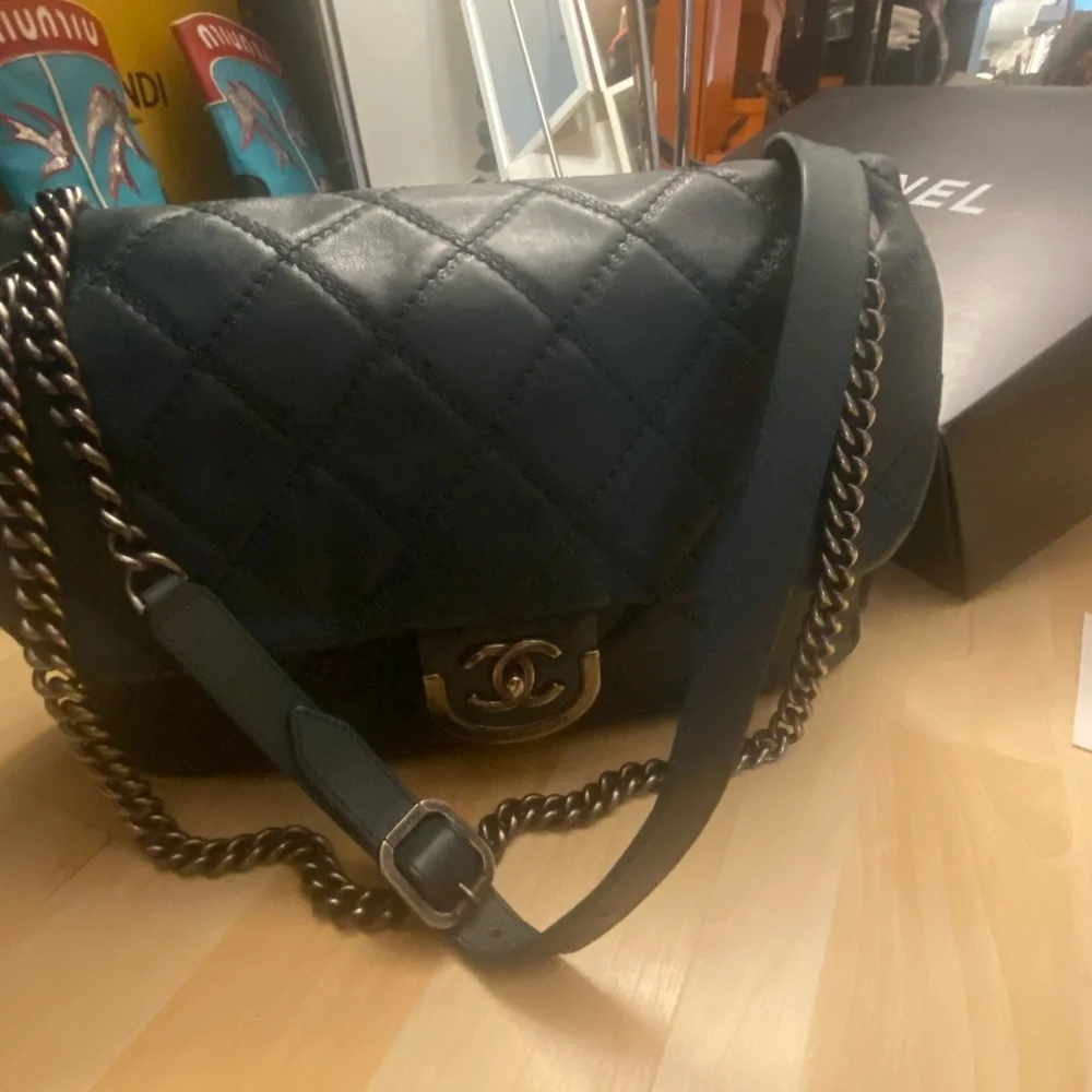 CHANEL Dark Green Quilted Shoulder Bag